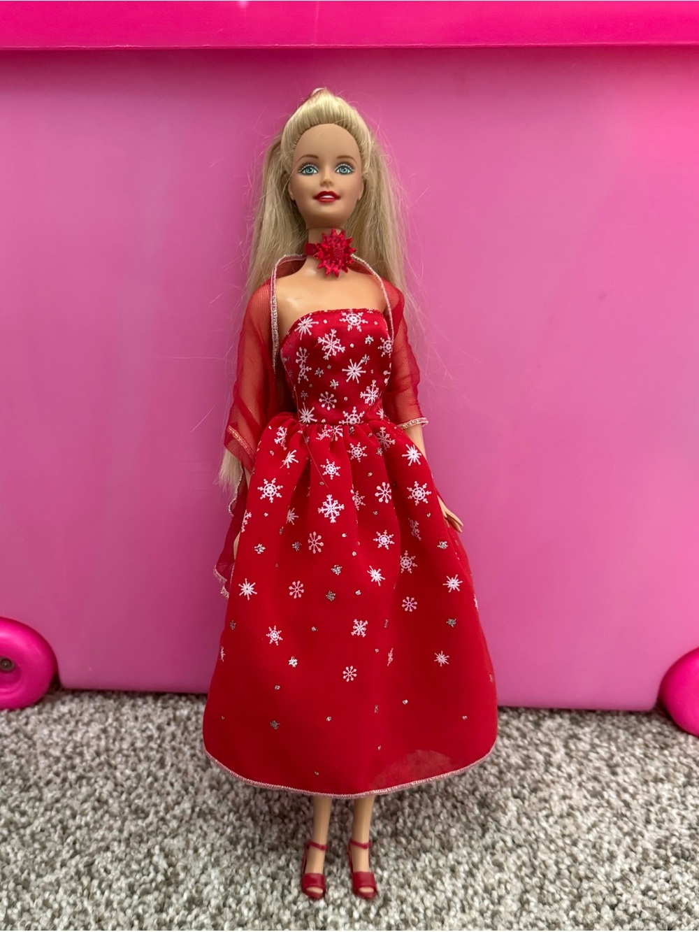 Vintage 2001 Mattel Season's Sparkle Barbie Doll #55198 Holiday Red Dress